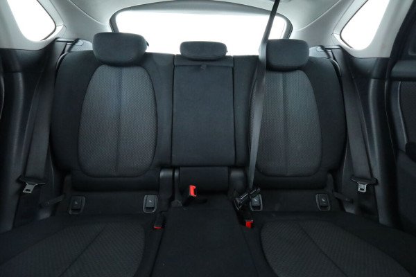 BMW Série 2 Active Tourer 214d Lounge