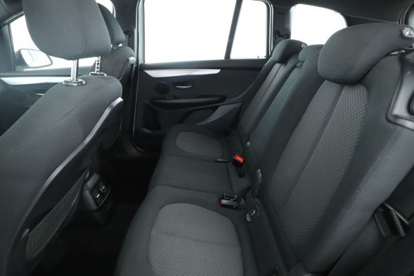 BMW Série 2 Gran Tourer 218d Business Design BVA8