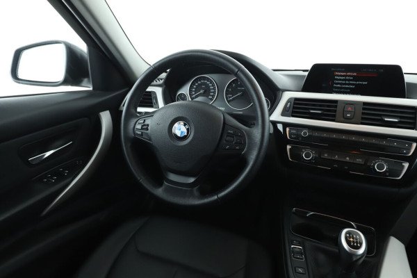 BMW Série 3 318i
