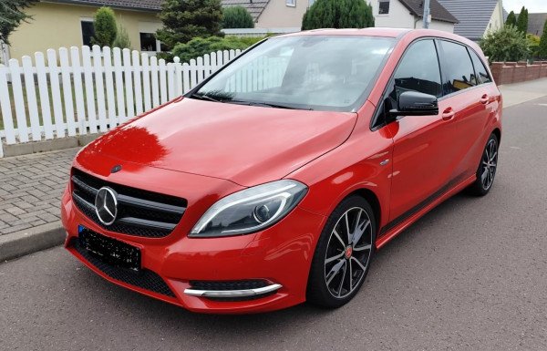Mercedes-Benz B 180 Autotronic - AMG-LINE Night-Packet
