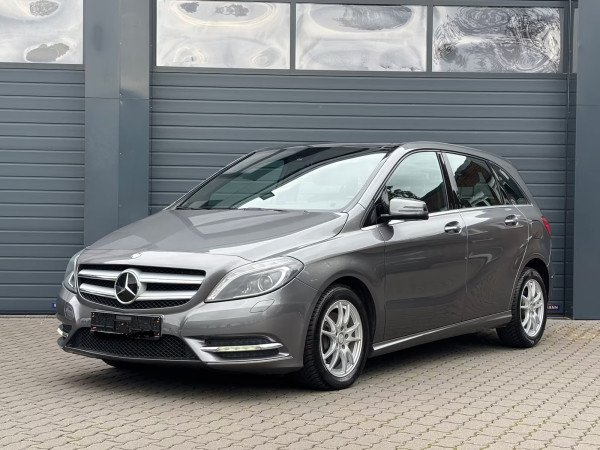 Mercedes-Benz B 180 Xenon Navi PanoD. Teilleder SHZ occasion