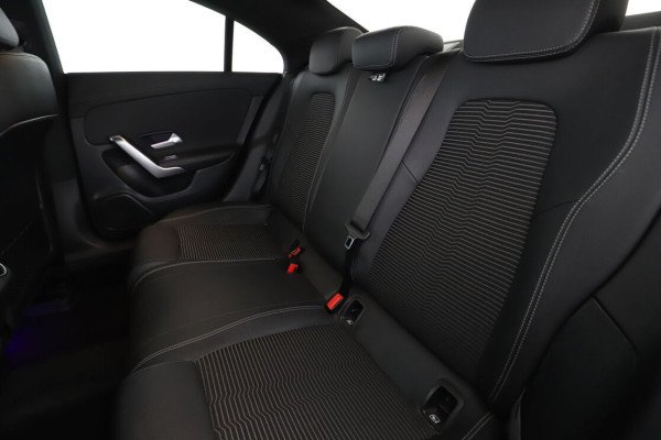 Mercedes-Benz CLA 200 Progressive Line 7G-DCT