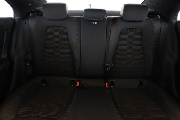 Mercedes-Benz CLA 200 Progressive Line 7G-DCT