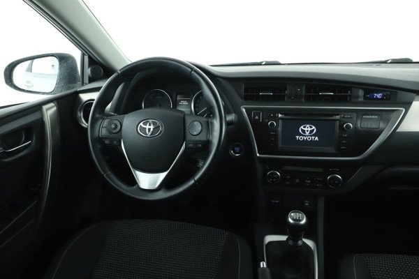 Toyota Auris 2.0 D-4D Dynamic