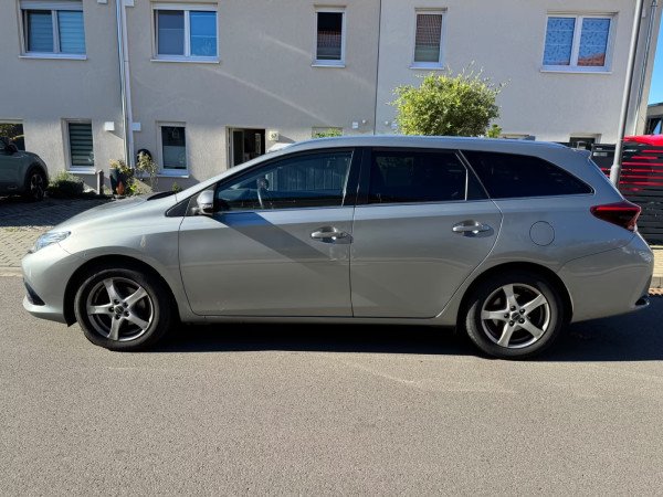 Toyota Auris Touring Sports 1,2-l-Turbo Comfort S/S