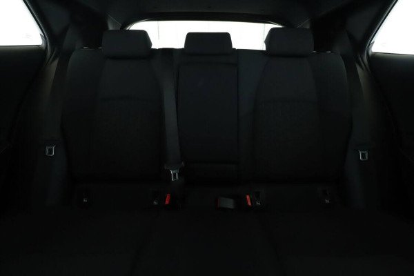 Toyota Corolla 1.8 Hybride Design
